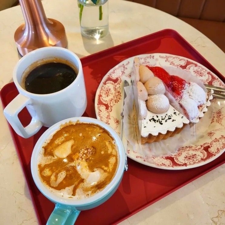 용인 수지 / 타르트 맛집, 테라스가 있는 카페 [레드빅]