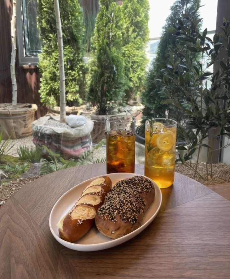 [안성 카페] 온스어폰어네이처 - 시냇물이 흐르는 정원이 있는 신상 대형카페🌼
