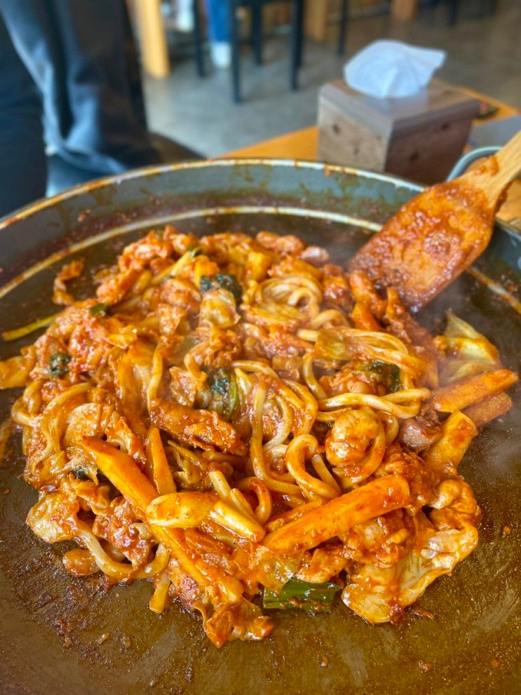 [춘천 삼천동 맛집] 춘천명물닭갈비 / 공지천 유원지 , 상상마당