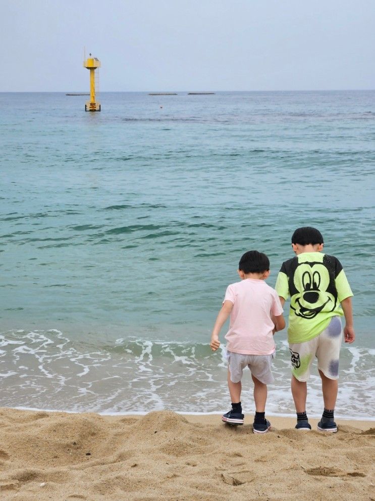 고성 천진해수욕장 파도 즐기기