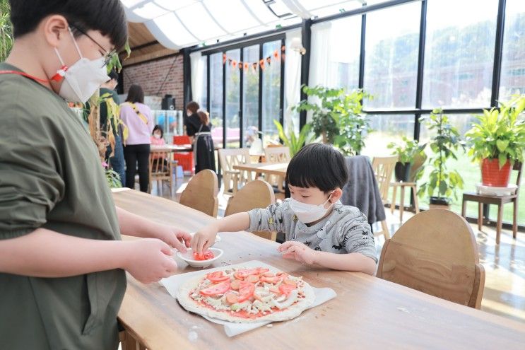 퇴촌농부 경기광주 온실카페 피자만들기 체험 예스키즈존...