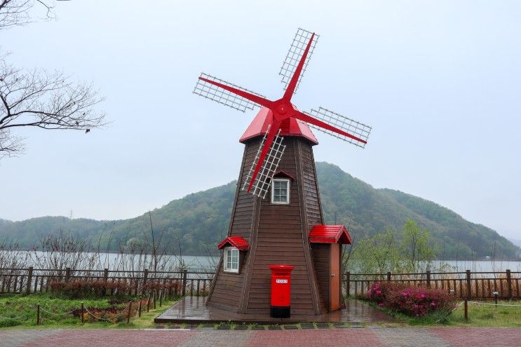 비가 와도 산책하기 좋은 경기도 군포 반월호수공원