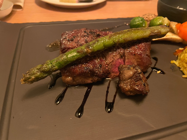 [행궁동 맛집] 분위기 좋은 '얼티튜드'에서 스테이크를 먹어보다!!