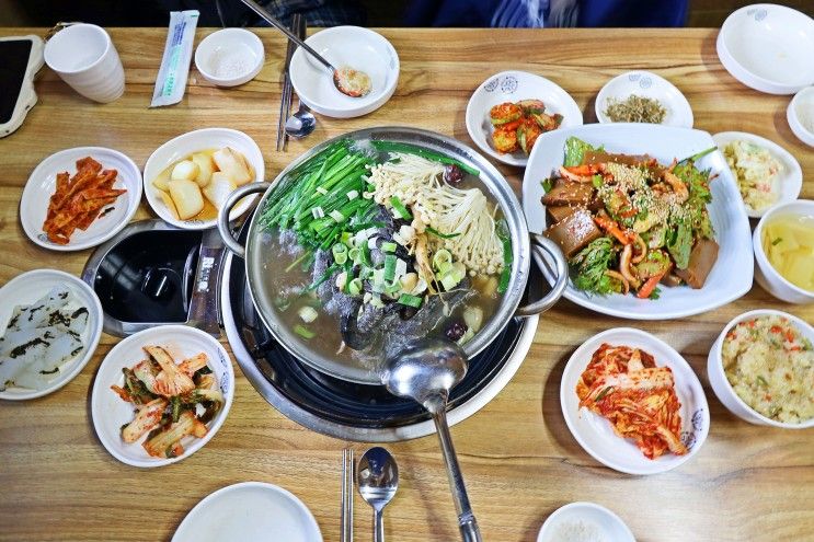 국내맛집여행 흙집에서 먹는 파주 백숙 (마장호수 출렁다리)