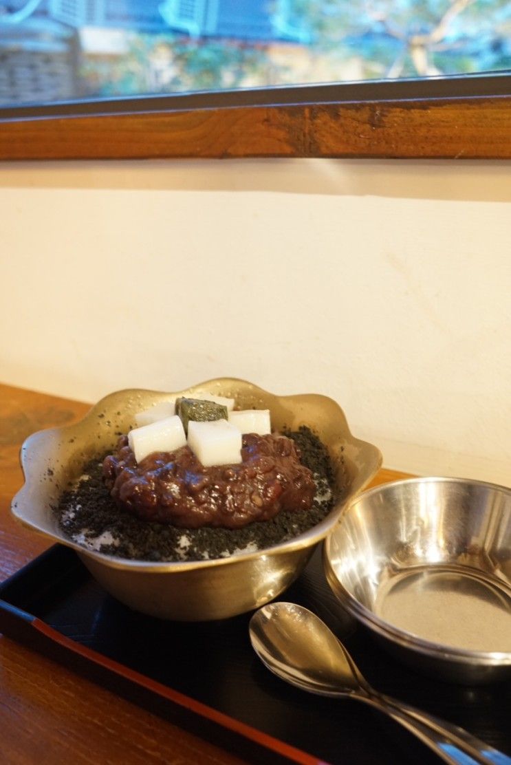 전주 외할머니솜씨 흑임자 팥빙수