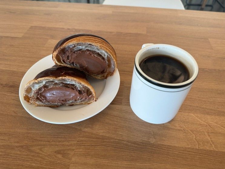 고양시 빵 맛집 대형카페 "물구리빵집"