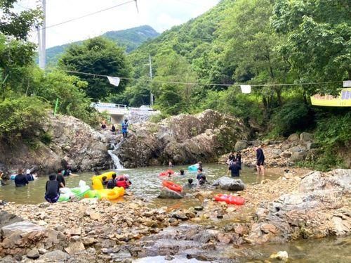 충청남도 계곡 금산 청강수 폭포가든 식당 평상 솔직후기!