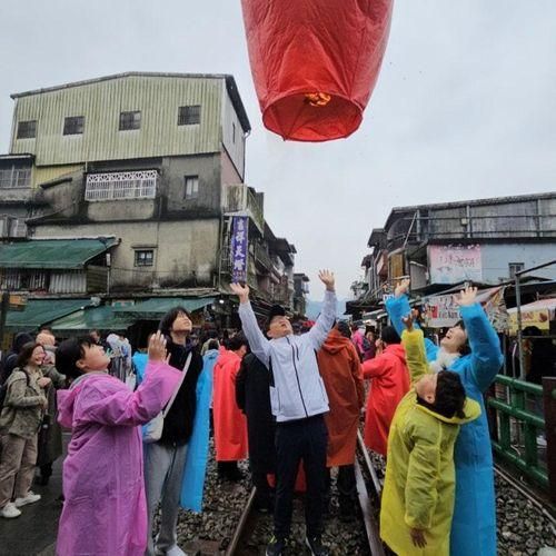 [대만여행]천등마을 스펀에서 풍등날리기