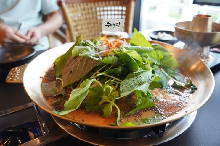 경주 동궁원 맛집 수백당 경주보문단지점 보문단지 국밥