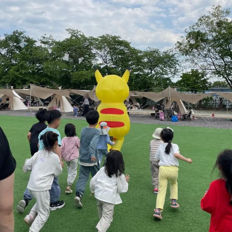 강주학교캠프 아이와 당일캠핑 가능한 함안 키즈존 (좌석과...