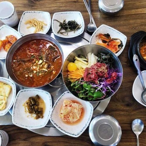 식후경 (태백역 맛집 태백한우직판장 식당 점심특선)