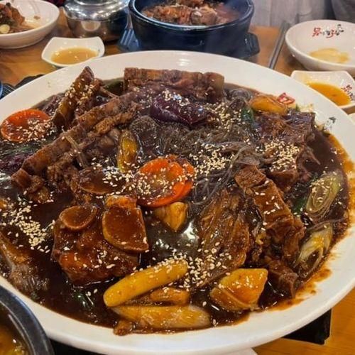 대구 평리동 맛집 :: 주차장 넓은 남다른감자탕에서 뼈해장국...