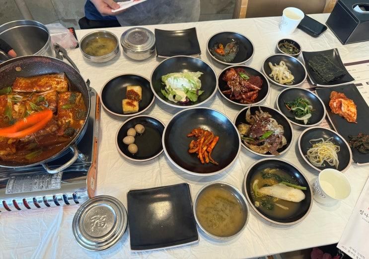 여수 게장 맛집 '정다운식당' 여수의 유일한 오션뷰 식당인것이다!