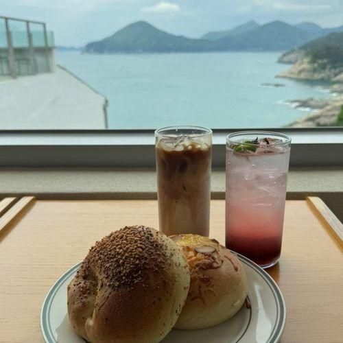 거제도카페 오션뷰 베이글 맛집 "카페 바람의언덕" 바구니포토존