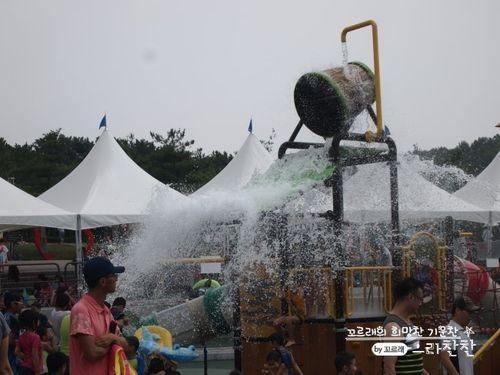 안산와동체육공원물놀이장 주말풍경...