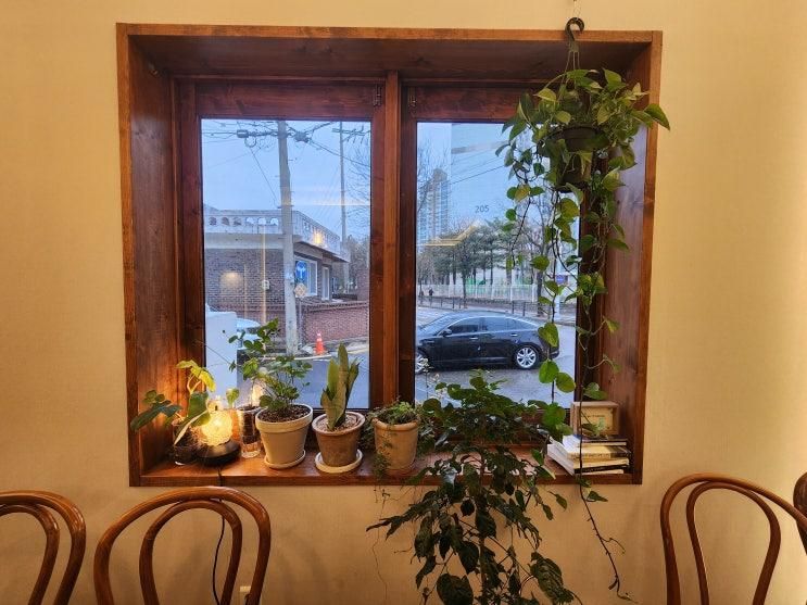 오산 연희정원 - 식물이 가득한 감성 낭낭 주택 카페