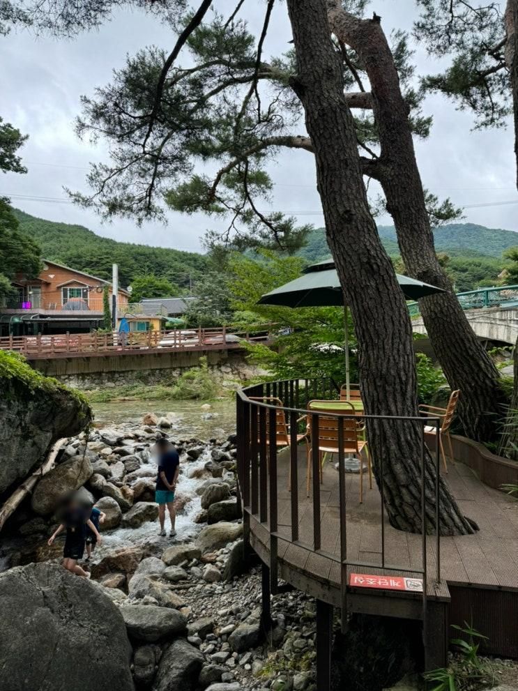 무주 여행 칠연계곡에서 물놀이 할수있는 초대형 카페 날망