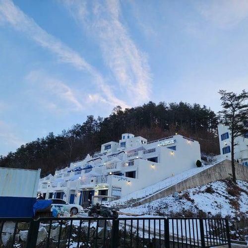 프로방스, 그리스 산토리니 펜션 숙박, 산타축제 2023 담양메타...