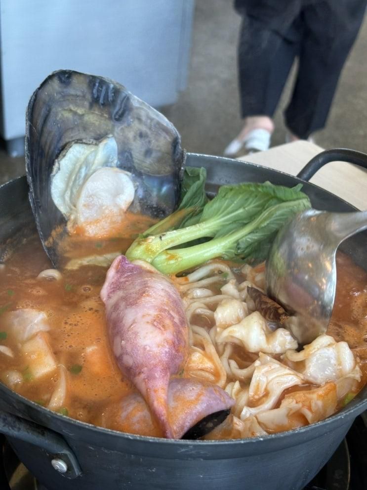[안산/단원]대형카페같은 분위기의 대부도 디비비 칼국수...