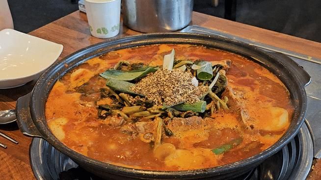 야들야들한 감자탕 최고인 논산감자탕맛집, 장인감자탕