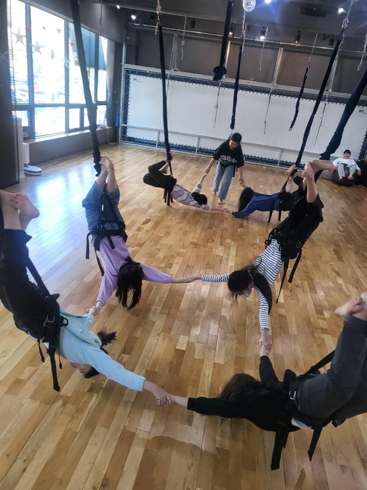 새학기 친구들이모였다.