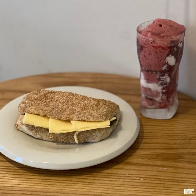 분위기 좋은 신상 성수동브런치 맛집 추천 버티샌드위치하우스...