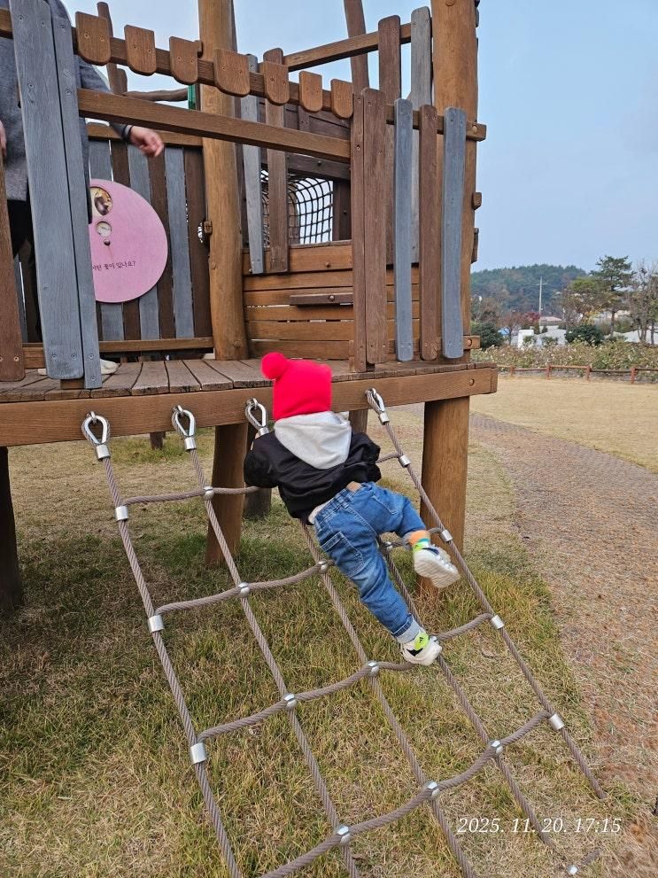 아이와 가기 딱 좋은 목포 목화체험장, 넓은 야외 놀이터