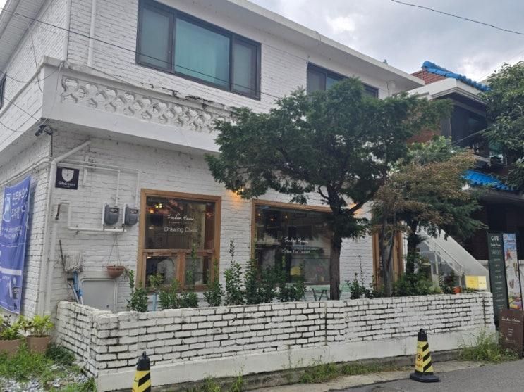 춘천데이트코스 운교동 이색카페 핀든하우스 아이랑 방문한 후기