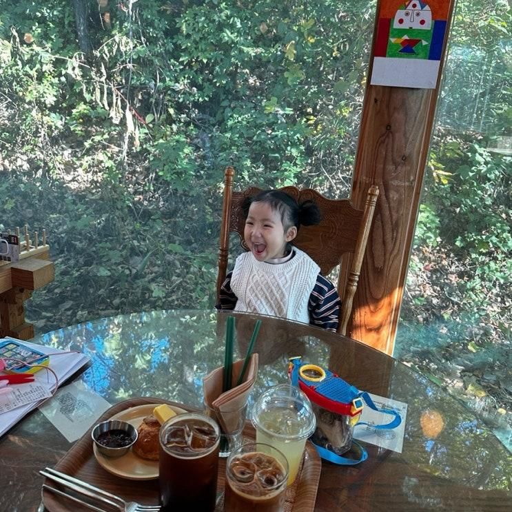 보름산 미술관 카페 | 김포 아이와 가볼만한 곳, 미술관과 숲속 놀이터가 있는 김포 카페