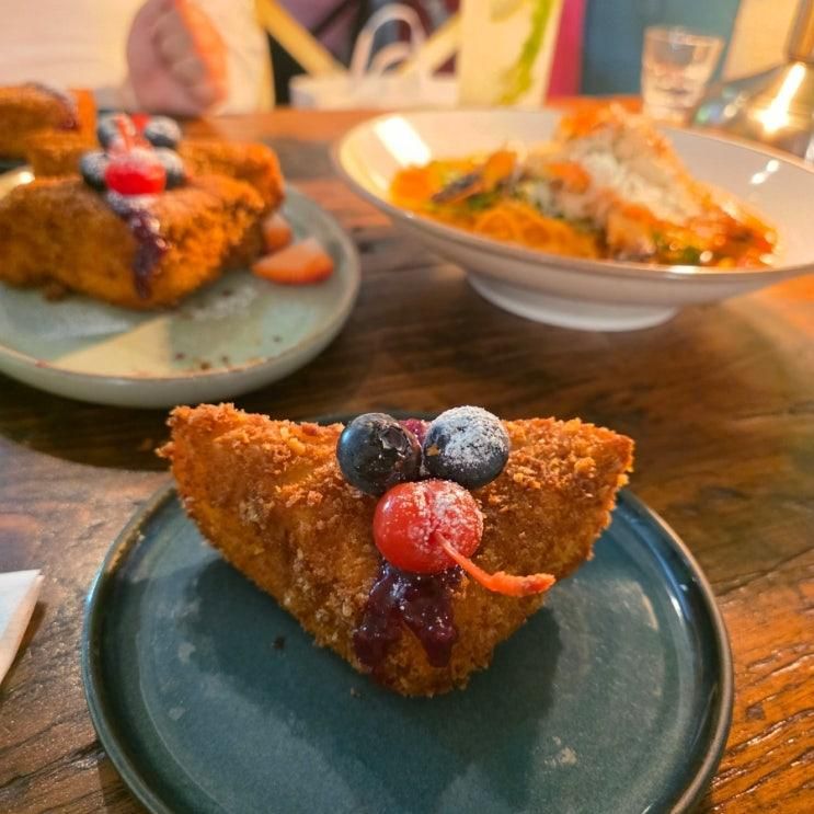 도산공원의 정취와 브런치의 만남, 달마시안 압구정점