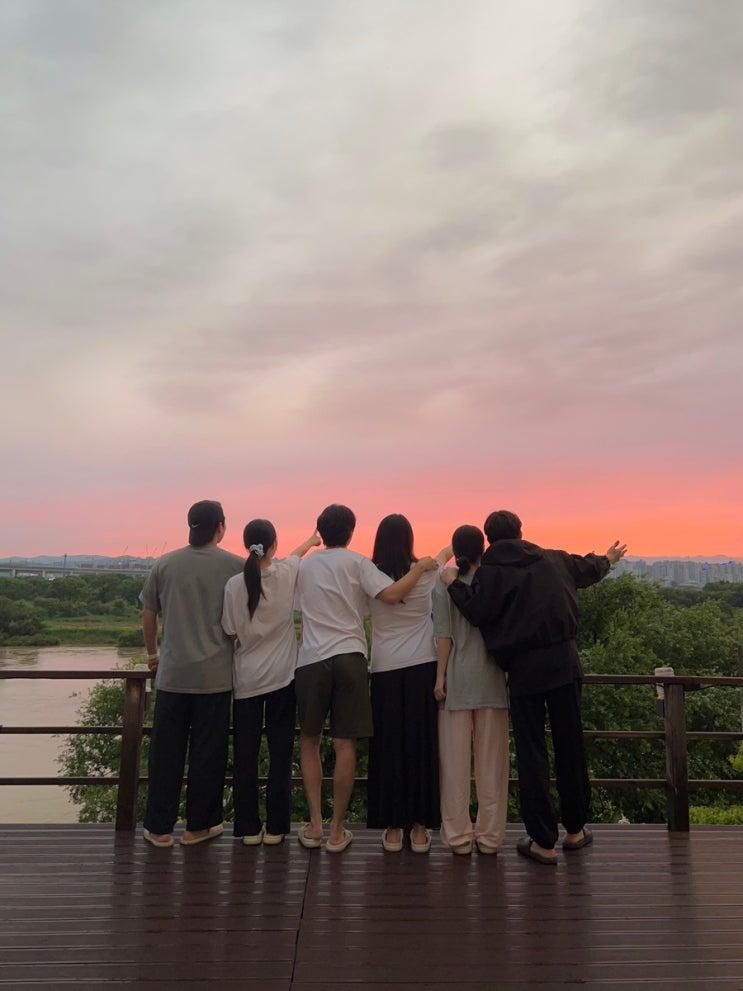 두 번째 비담집 / 장마가 너무 아쉽게만 느껴지지 않으셨으면 좋겠습니다