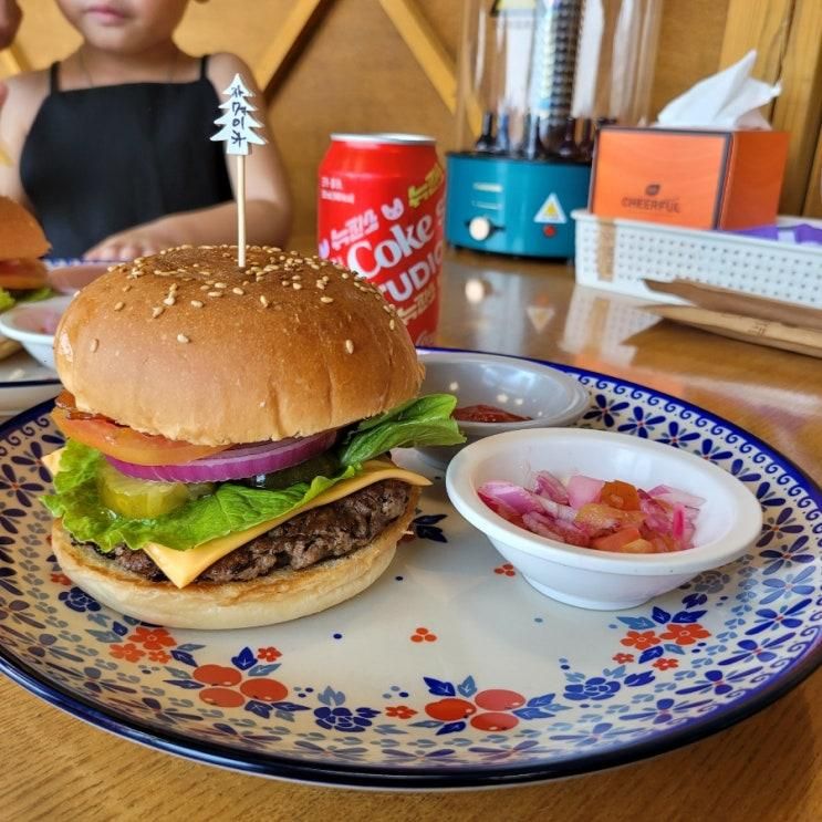 속초수제버거 장사동맛집 속초버거맛집 속초뷰맛집 장사항맛집으로 유명한 <속초자메이카버거>