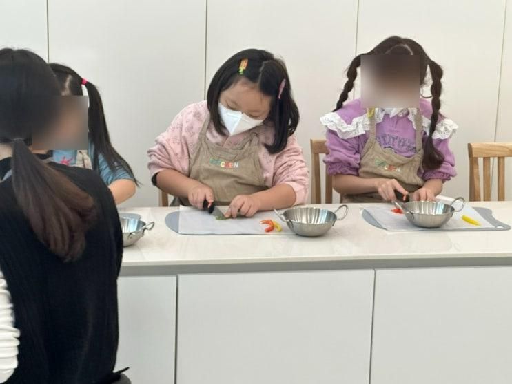 과천 키즈 쿠킹클래스 아이키친과천점 / 아이와 핏자링 만들기...