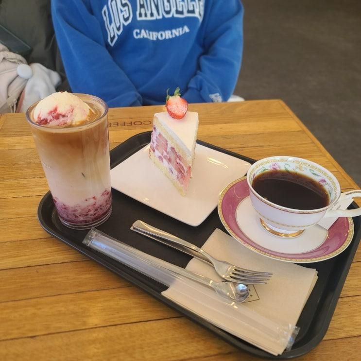 대구중구카페 커피명가 캠프바이커피명가 딸기케이크맛집... 