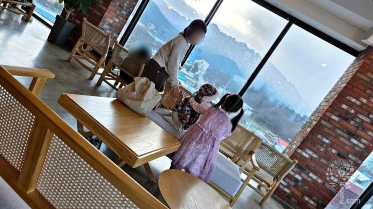 설악산 속초 대형 카페 울산바위 뷰 멋진 장관 카페너래