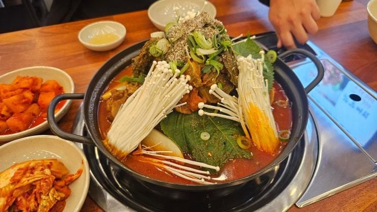 놀이방있는 감자탕 맛집 "서부청기와감자탕 운정초롱꽃마을점"