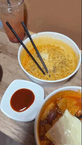 잠실 만화카페 카툰플러스 잠실점 / 한강라면 무제한 토핑... 