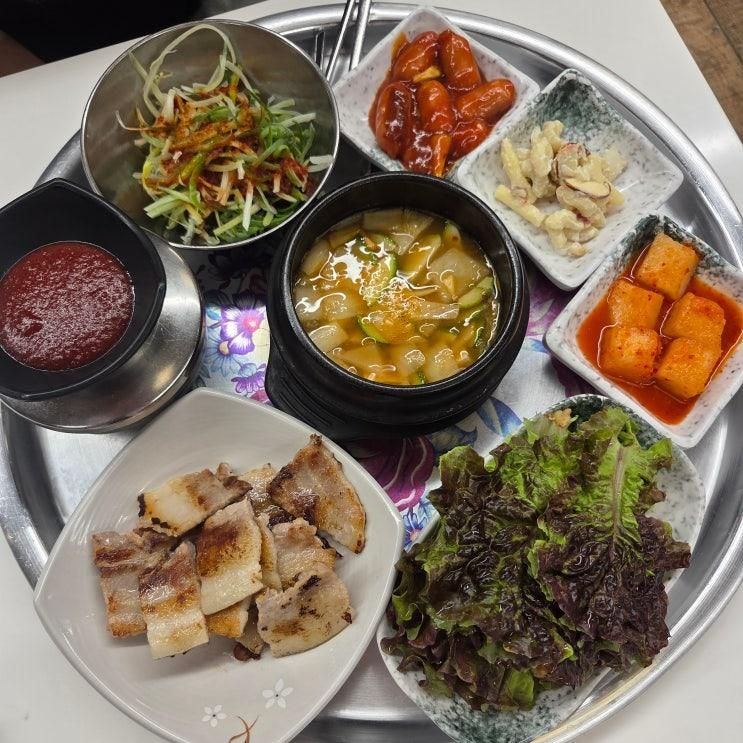 동대문 현대시티아울렛 푸드코트 추천! 전주선비빔 삼겹살... 