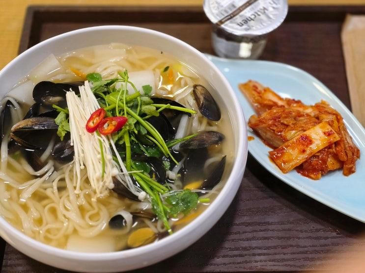[260223] 현대백화점무역센터점 h키친, 우온정칼국수