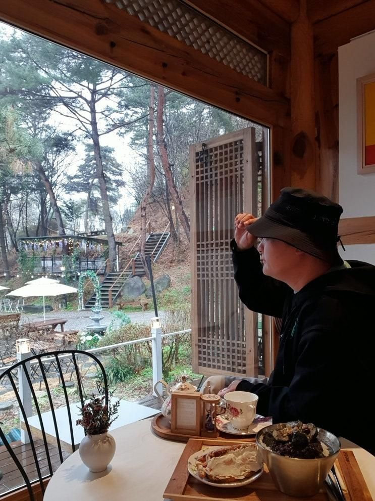 남양주 카페 고즈넉한 청와살롱 대형 카페 추천