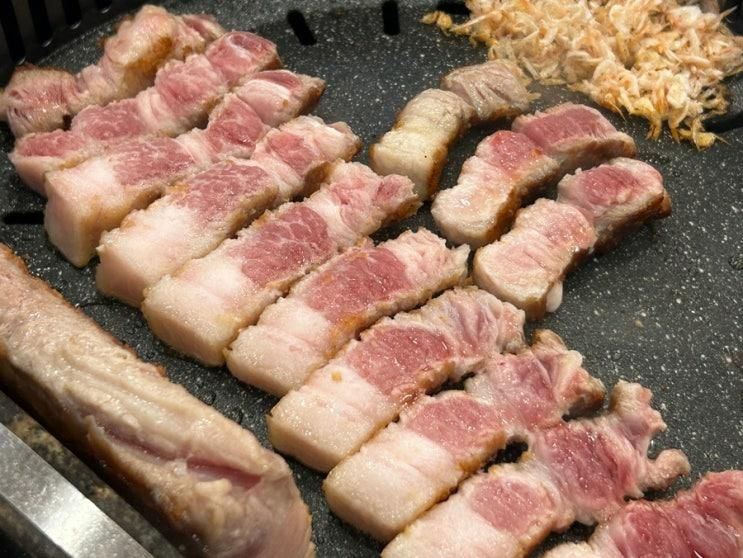 산본 맛찬들 왕소금구이, 점심에 찾은 삼겹살 고기집 점심특선... 