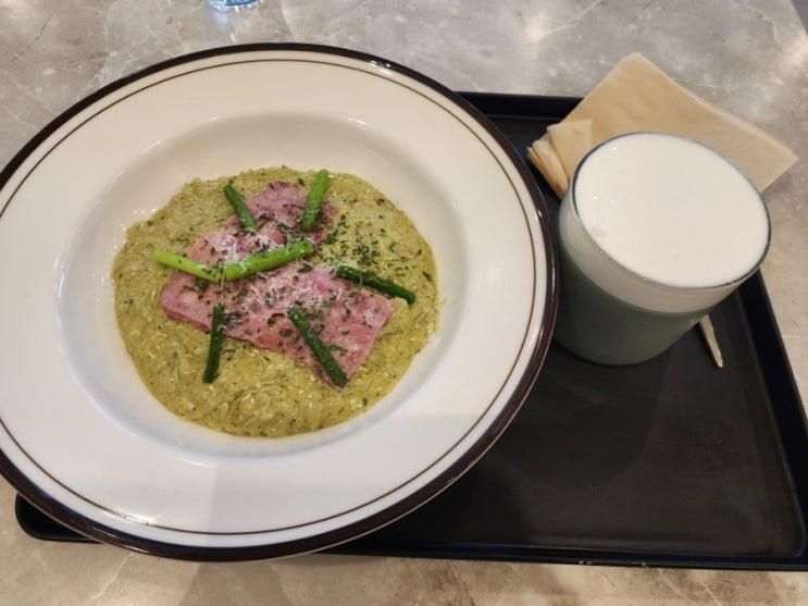 신도림맛집 신도림카페 홀데이 다양한 브런치 메뉴