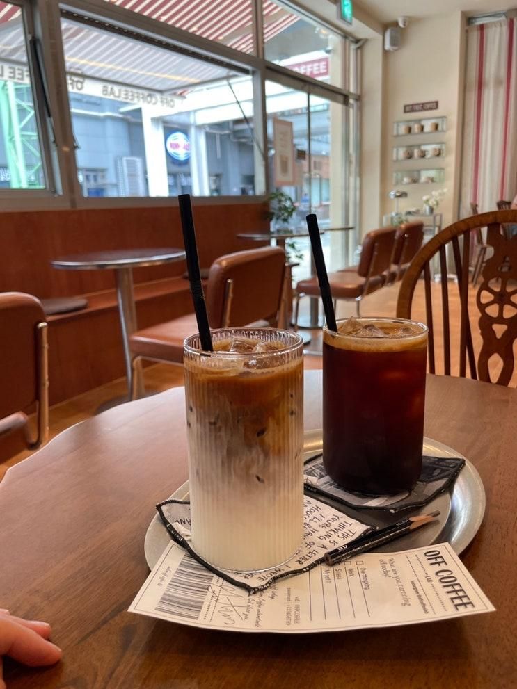 오프커피랩 주차 편하고 커피도 맛있었어요