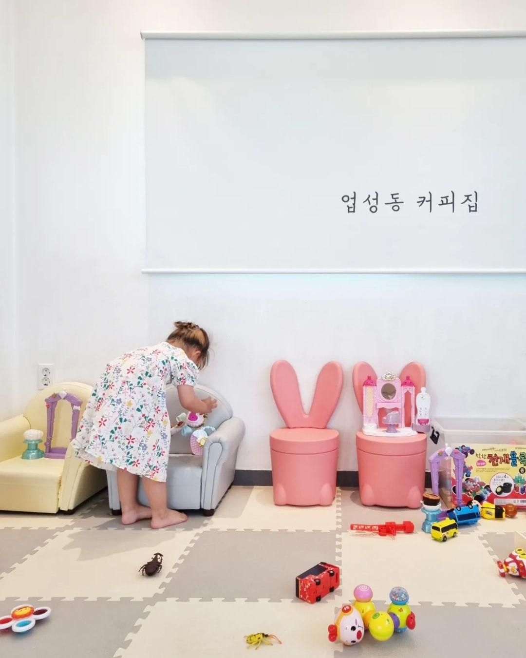 https://image.mom-mom.net/eyJidWNrZXQiOiJtb21tb20tbW9tc3RvdWNoIiwia2V5IjoibWlncmF0ZWQvcGxhY2VzLzYyZDYzNjRkNjk1ODczMzRmYjAxYTVhOSIsImVkaXRzIjp7InJlc2l6ZSI6eyJ3aWR0aCI6NTAwLCJ3aXRob3V0RW5sYXJnZW1lbnQiOnRydWV9fX0=