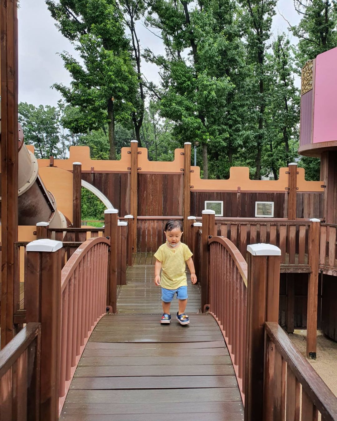 https://image.mom-mom.net/eyJidWNrZXQiOiJtb21tb20tbW9tc3RvdWNoIiwia2V5IjoibWlncmF0ZWQvcGxhY2VzLzYyZDYzNzVkNjk1ODczMzRmYjAxYWFhOSIsImVkaXRzIjp7InJlc2l6ZSI6eyJ3aWR0aCI6NTAwLCJ3aXRob3V0RW5sYXJnZW1lbnQiOnRydWV9fX0=