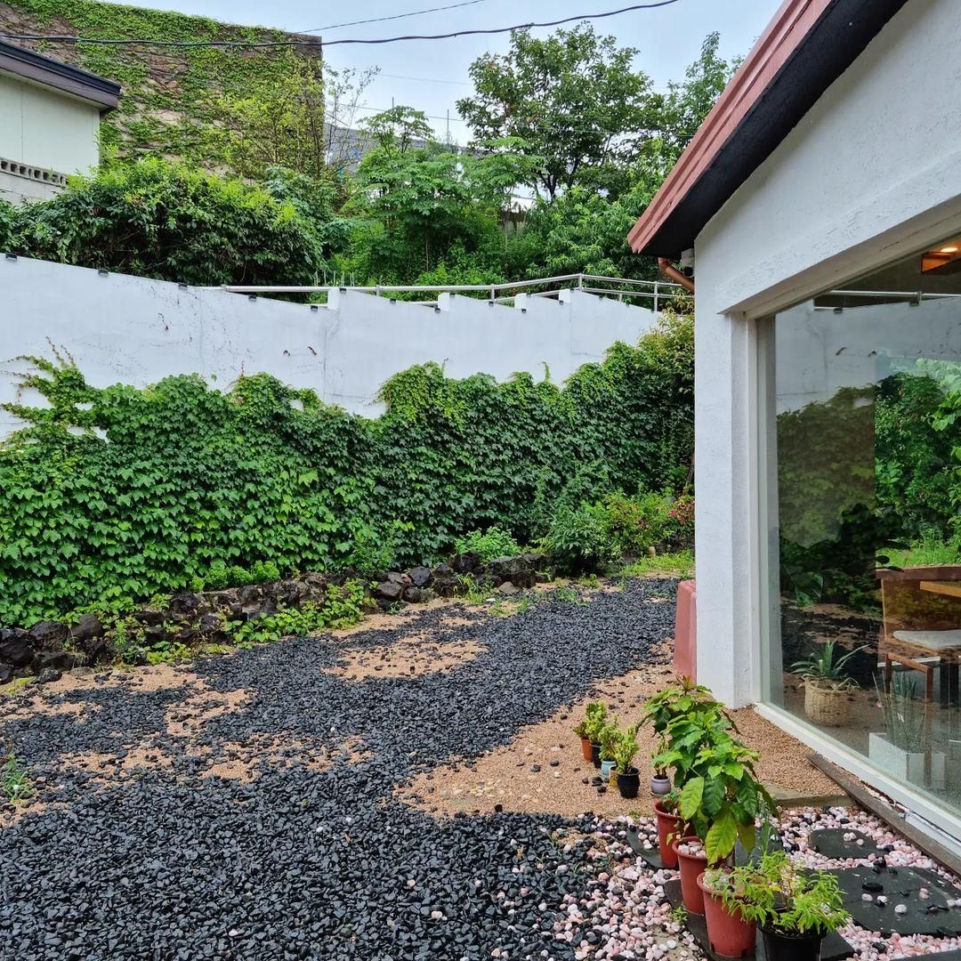 https://image.mom-mom.net/eyJidWNrZXQiOiJtb21tb20tbW9tc3RvdWNoIiwia2V5IjoibWlncmF0ZWQvcGxhY2VzLzYzNDc3MThmODc5YTk0MTdiMDhmNGQxNiIsImVkaXRzIjp7InJlc2l6ZSI6eyJ3aWR0aCI6NTAwLCJ3aXRob3V0RW5sYXJnZW1lbnQiOnRydWV9fX0=