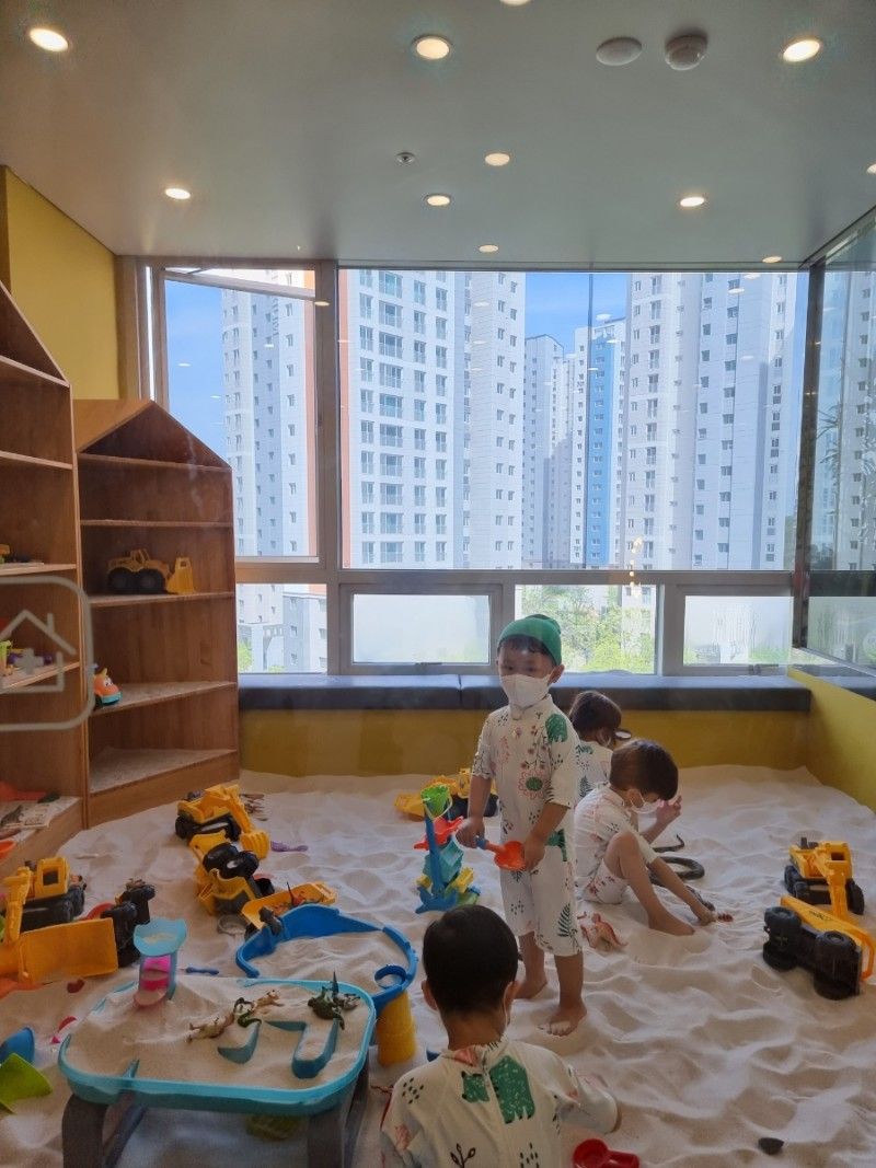 https://image.mom-mom.net/eyJidWNrZXQiOiJtb21tb20tbW9tc3RvdWNoIiwia2V5IjoibWlncmF0ZWQvcGxhY2VzLzYzNWEzY2QzNmUzYjI3N2I3NTlhMzc2MiIsImVkaXRzIjp7InJlc2l6ZSI6eyJ3aWR0aCI6NTAwLCJ3aXRob3V0RW5sYXJnZW1lbnQiOnRydWV9fX0=