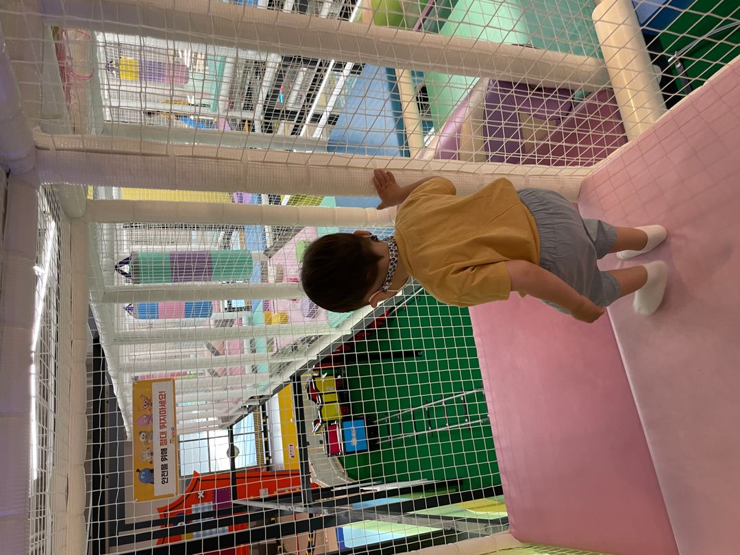 https://image.mom-mom.net/eyJidWNrZXQiOiJtb21tb20tbW9tc3RvdWNoIiwia2V5IjoibWlncmF0ZWQvcGxhY2VzLzYzNjBlNzkxNTM1ZDQ4ZmM4NmEyMTQ0MiIsImVkaXRzIjp7InJlc2l6ZSI6eyJ3aWR0aCI6NTAwLCJ3aXRob3V0RW5sYXJnZW1lbnQiOnRydWV9fX0=