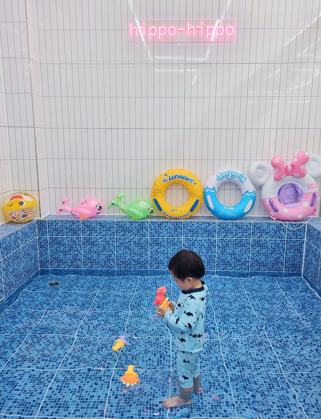 https://image.mom-mom.net/eyJidWNrZXQiOiJtb21tb20tbW9tc3RvdWNoIiwia2V5IjoibWlncmF0ZWQvcGxhY2VzLzYzOWJkYjRjNzc4MzlhNTcwZjM1MmZhOSIsImVkaXRzIjp7InJlc2l6ZSI6eyJ3aWR0aCI6NTAwLCJ3aXRob3V0RW5sYXJnZW1lbnQiOnRydWV9fX0=