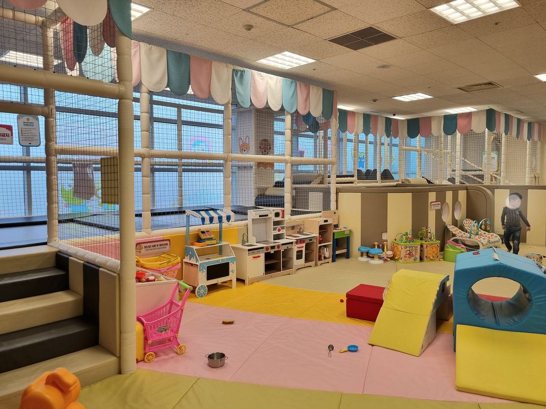 뽀로로맘앤키즈카페 이마트 양주점